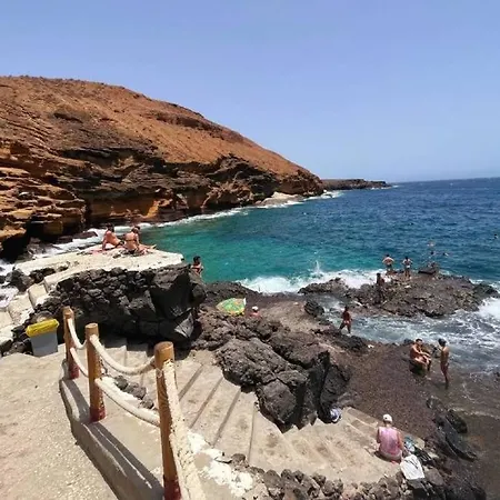 アパート Paraiso Tagoro Park